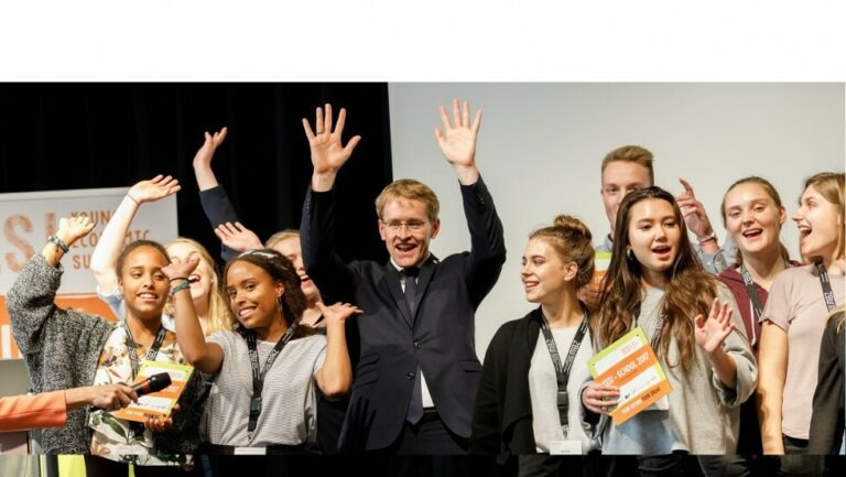 Yes! Young Economic Summit
