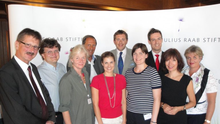 Gruppenbild Citizenship Education und Ökonomische Bildung – Internationaler Workshop (2012)